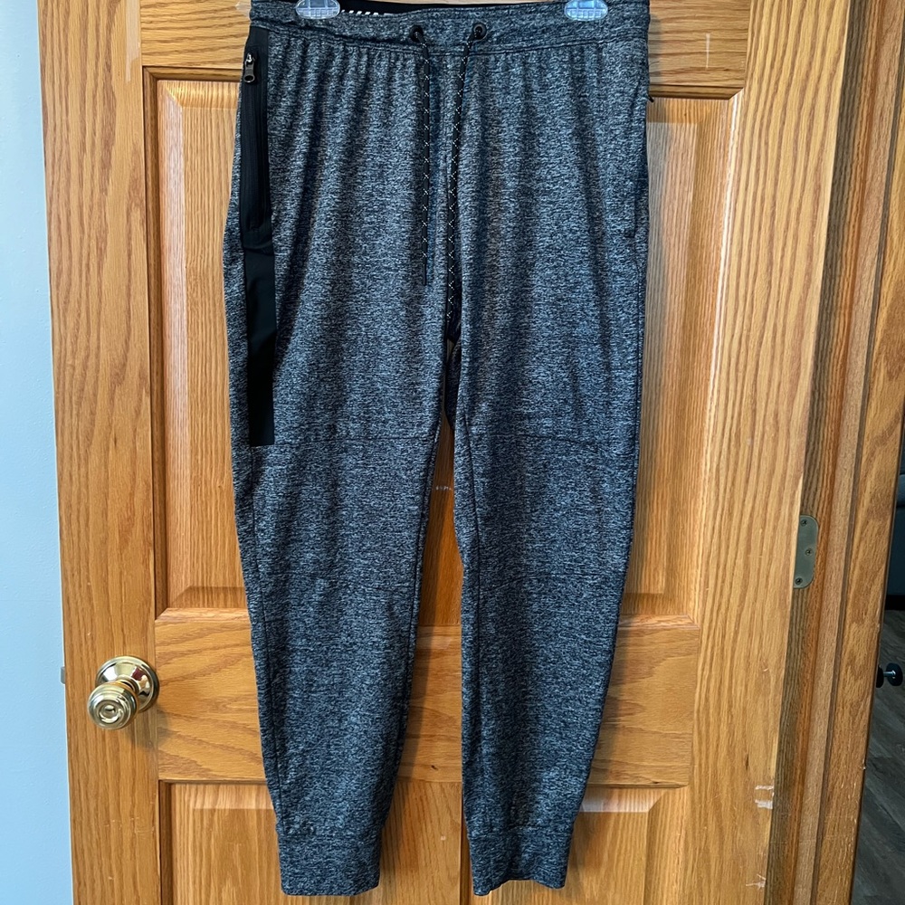 AE Men’s Joggers